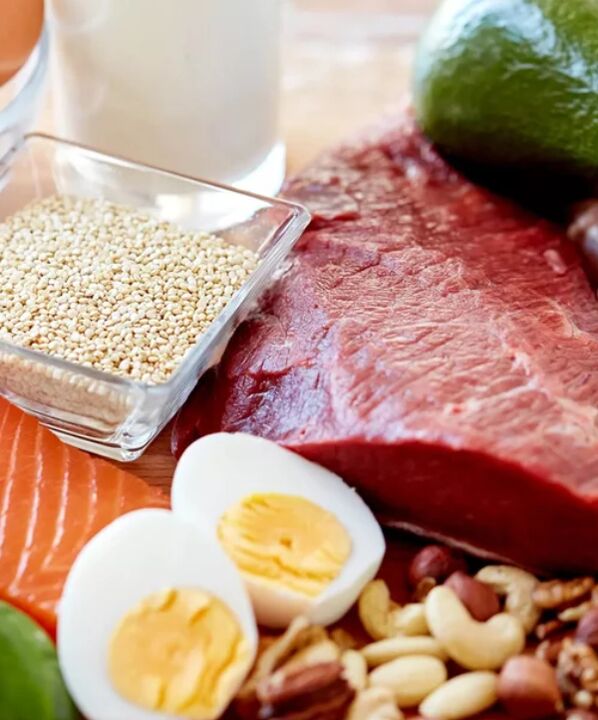 The gastritis diet Table 4 includes the use of eggs and lean meat
